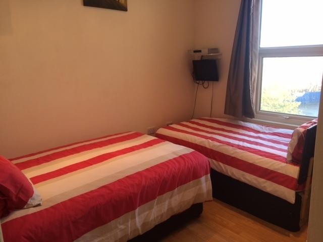 Nite Inn Bed & Breakfast Лидс Экстерьер фото